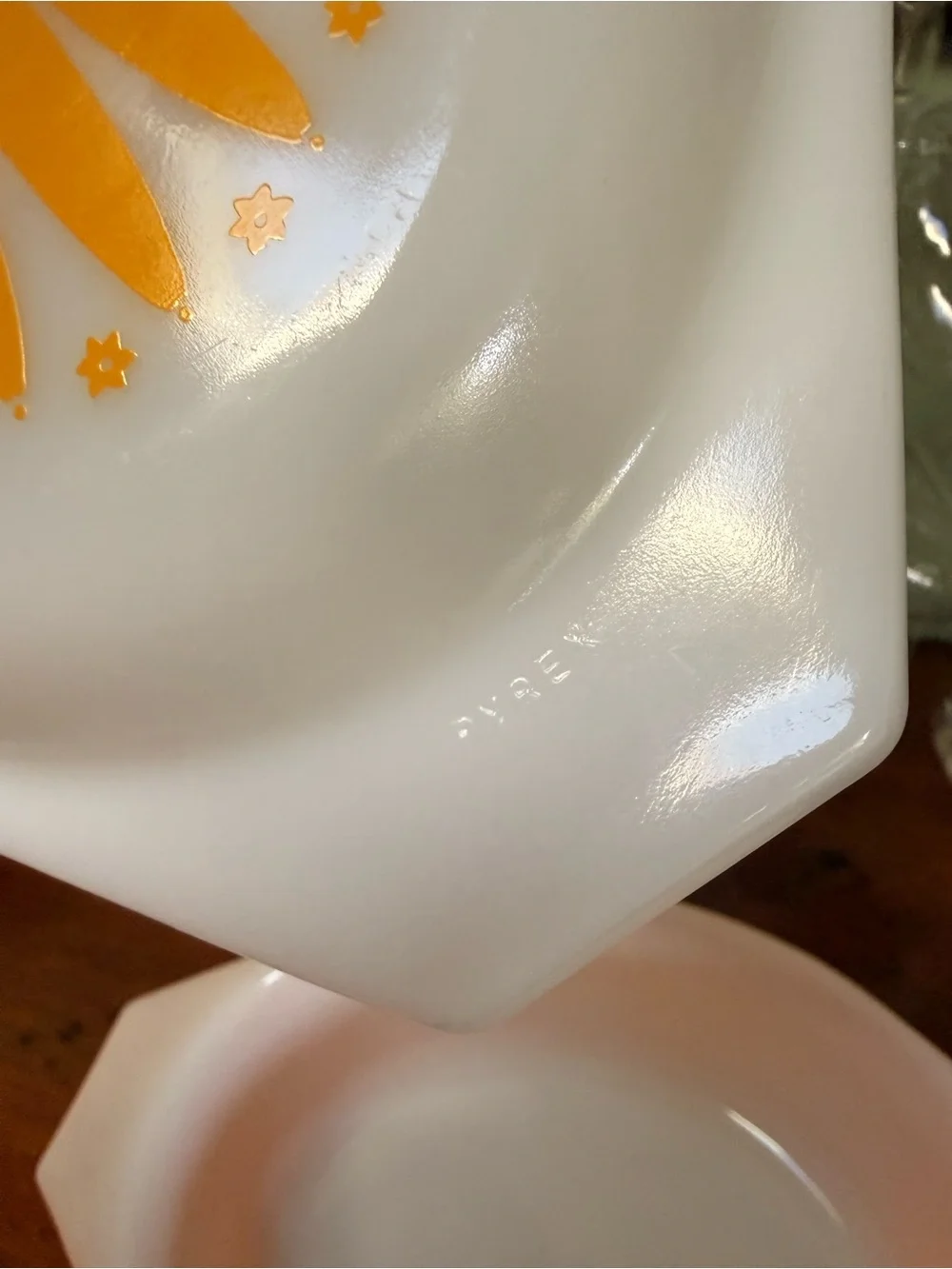 Vintage-Style Yellow Casserole Dish with Sunburst Lid